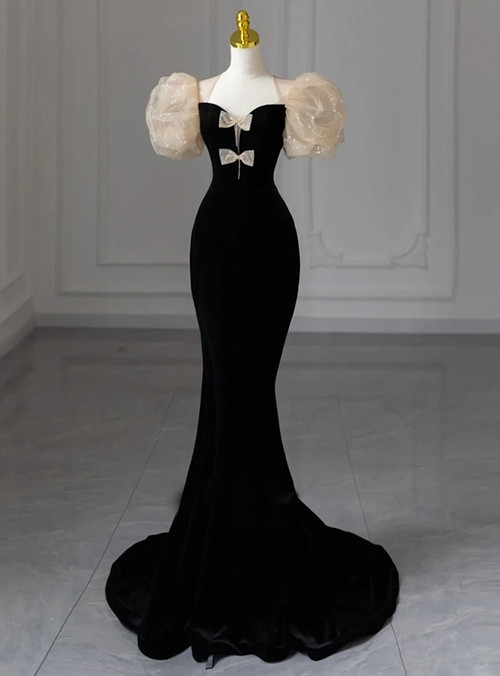 Charming Mermaid Sweetheart Black Velvet Long Prom Dresses with Beading main image 0