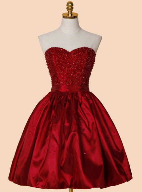 A-Line Sweetheart Neck Knee-Length Red Satin Lace Homecoming Dress