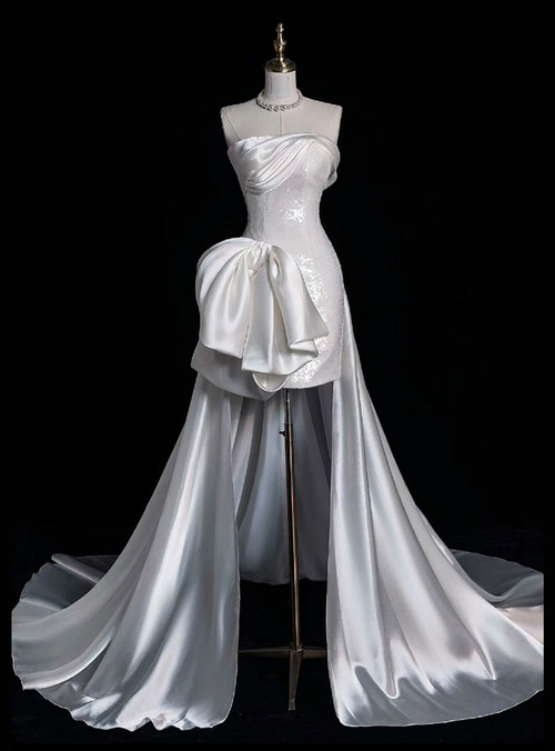 Chic Sheath Square Neckline Sleeveless White Satin Wedding Dresses With Ruffles main image 1