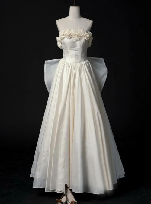 Vintage Ivory Satin Strapless Floral Appliques Wedding Dress DP8067