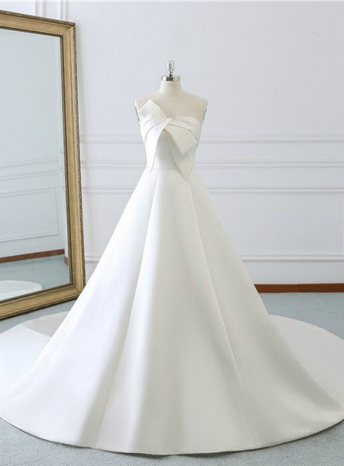 Ivory White Strapless Lotus Leaf Butterfly Satin Wedding Dress With Train