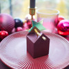 Boîte tourillon pour emballer vos petits cadeaux d'invités : gourmandises et douceurs. Boîte tourillon pour emballer vos petits cadeaux d'invités : gourmandises et douceurs.