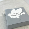 Boite à dragées Carré couleur gris galet à la colombe personnalisée