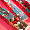 Boîte de chocolats et autres confiseries variées, haut de gamme, dans un emballage Casse-Noisette. étui -réglette très élégante et délicieuse, très bonne sélection de confiserie Pécou Boîte de chocolats et autres confiseries variées, haut de gamme, dans un emballage Casse-Noisette. étui -réglette très élégante et délicieuse, très bonne sélection de confiserie Pécou