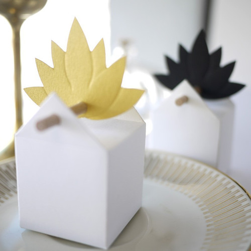 Etiquette Fleur de Lotus. Pour contenant à dragées. Inspiration Japon.