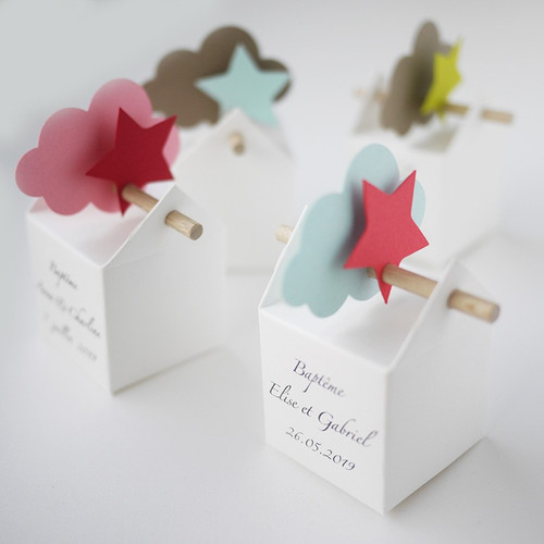 Boîte personnalisée, nuage, étoile et dragées Boîte personnalisée, nuage, étoile et dragées