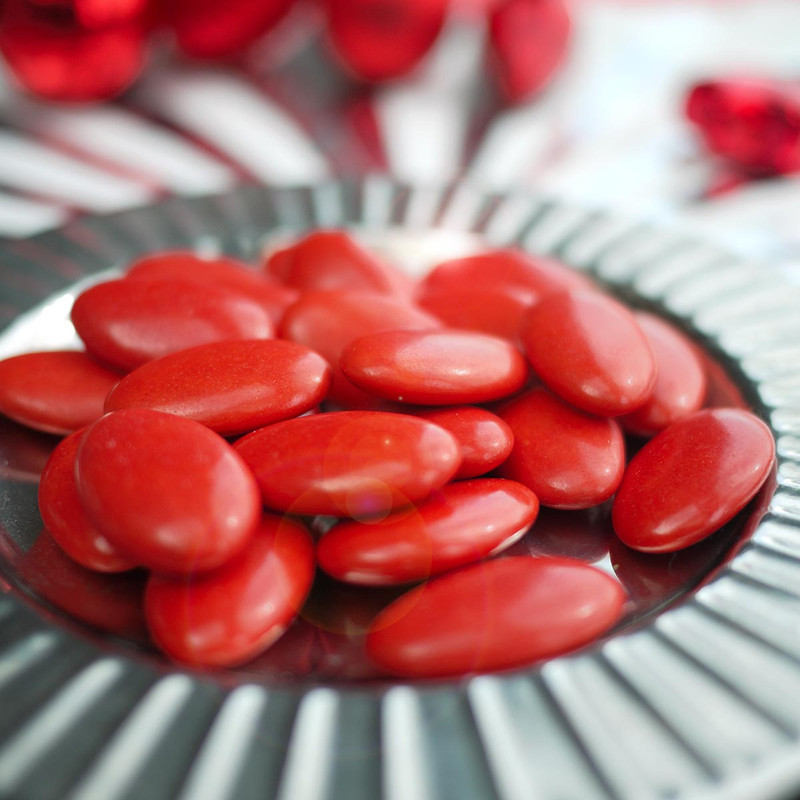 300 g dragées chocolat noir rouge brillant, pour les fêtes de Noël; Confiseries de la maison Pécou