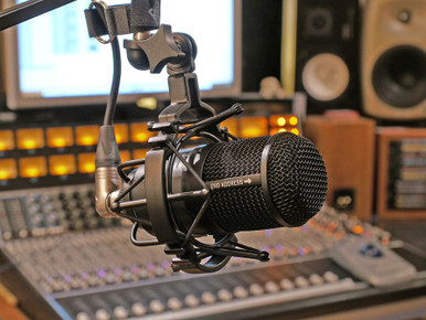 Illustrative image of: TELEFUNKEN Telefunken Elektroakustik M82: Microphones;;Telefunken Elektroakustik;;Dynamic Microphones: Telefunken Elektroakustik M82