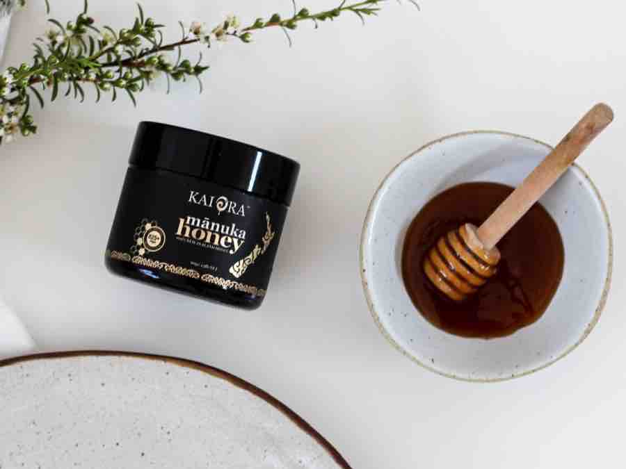 Manuka honey facial mask