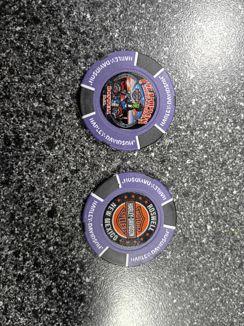 PURPLE & BLACK ALIEN POKER CHIP