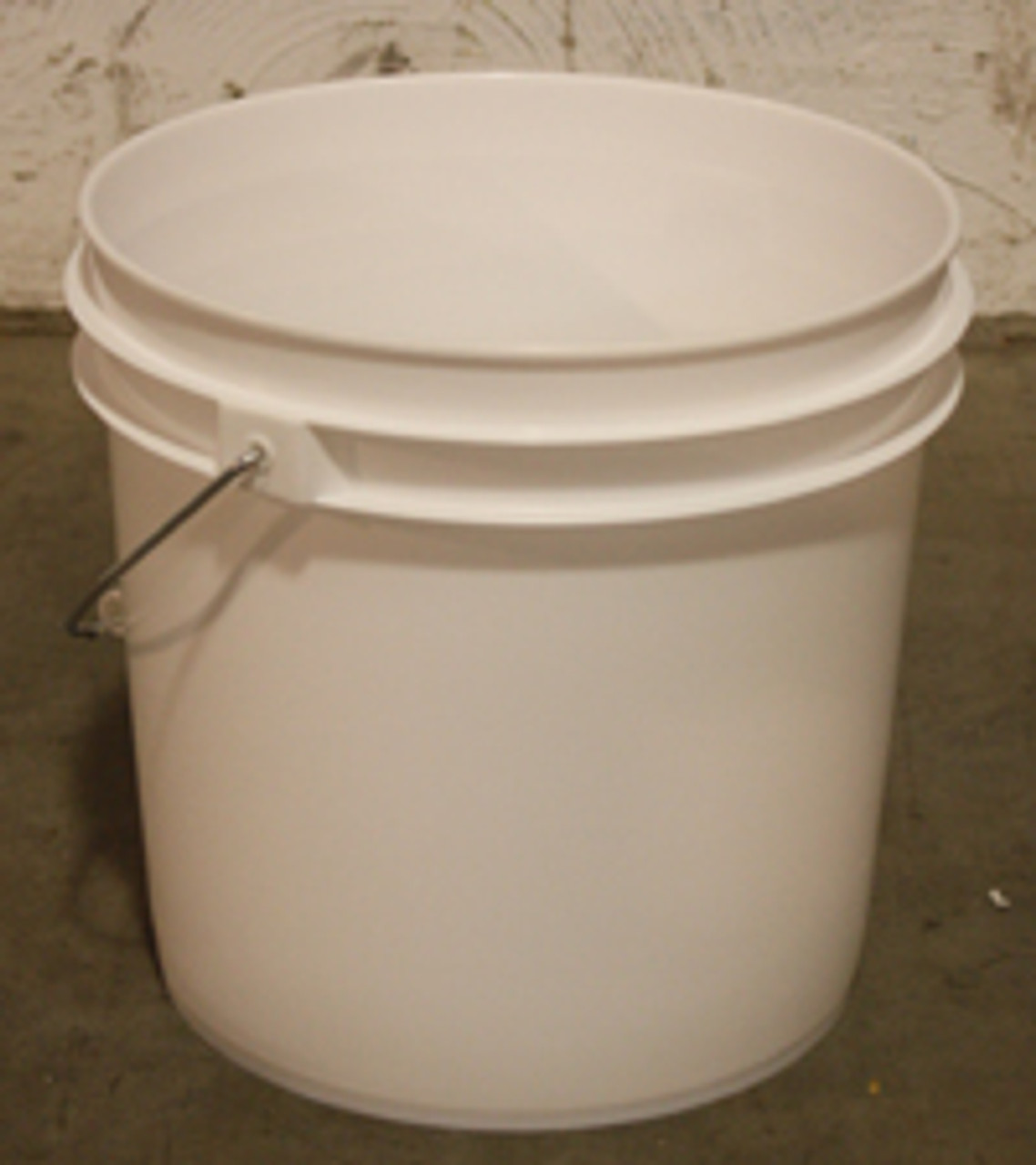 Fermenting Bucket Lid For Plastic 2 Gallon Bucket | NY Brew Supply