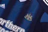 Newcastle United 04/05 Men's Away Retro Shirt