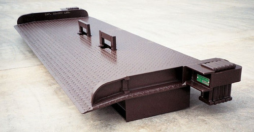 Vestil RS-15-72-70-72-B Custom Steel Railroad Dockboard
