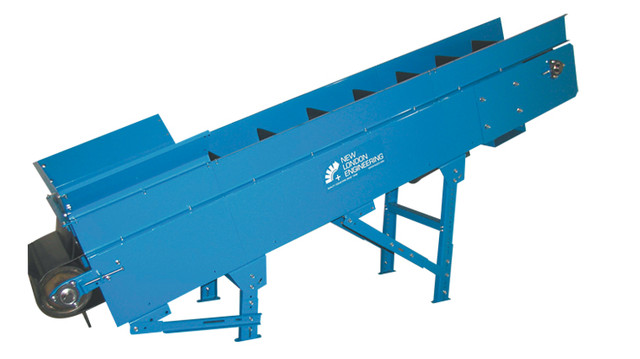 New London Inclining Belt Conveyor with Cleats