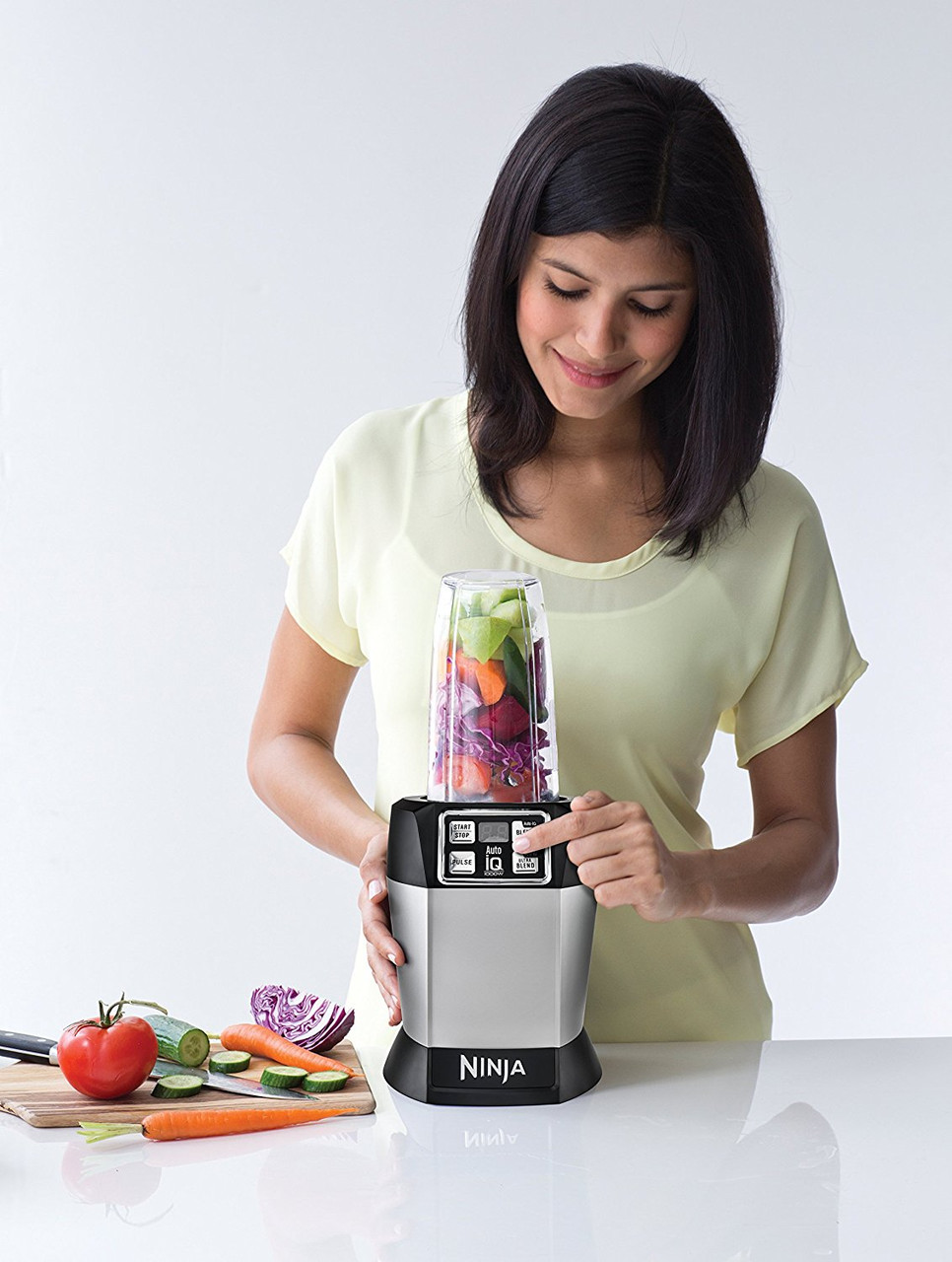 Nutri Ninja BL482 Personal Blender with 1000-Watt Auto-iQ Base to Extract  Nutrients for Smoothies, Juices and Shakes and 18, 24, and 32-Ounce Cups -  Deal Parade