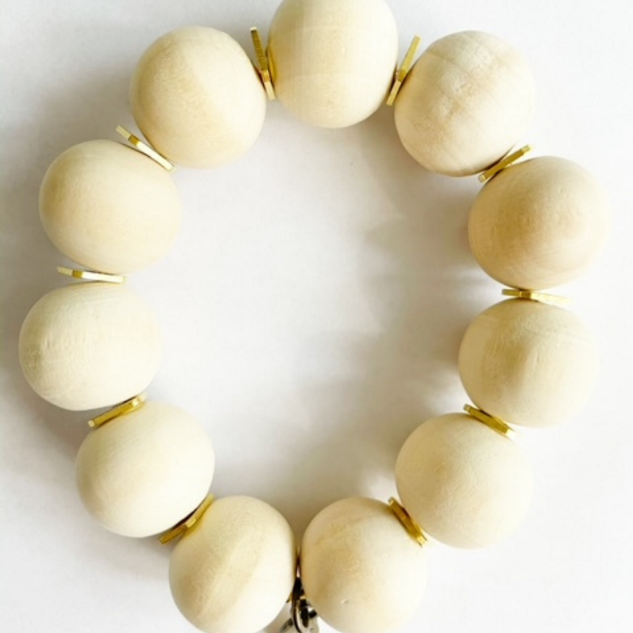 Big white beads with gold spacers 15MM