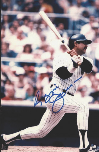 Reggie Jackson - Autographs Oversizes Flat 16x20  