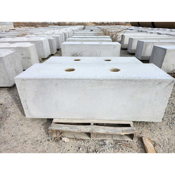 2' x 2' x 6' Interlocking Flat Top Concrete Block