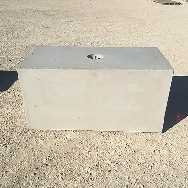 2' x 2' x 4' Interlocking Flat Top Concrete Block