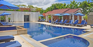 Best Accessories for Saltwater Pools