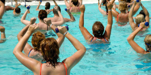 5 Fun Pool Workouts for Fall