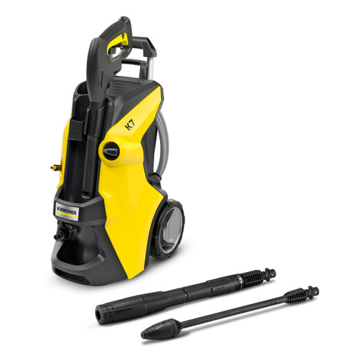 Front view of Kärcher K7 Power Flex pressure washer with integrated hose reel and telescopic handle
