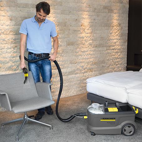 Karcher Carpet Spray Extraction Cleaner Puzzi 10/1