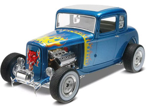 Level 5 Model Kit 1932 Ford 5-Window Coupe 2-in-1 Kit 1/25 Scale Model by Revell F977-85-4228