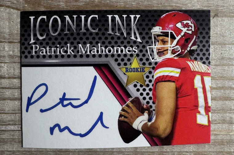 Patrick Mahomes 2017 Star Rookie Iconic Ink Autograph Facsimile Football Card Kansas City Chiefs X584-uJpSD99DKv1w