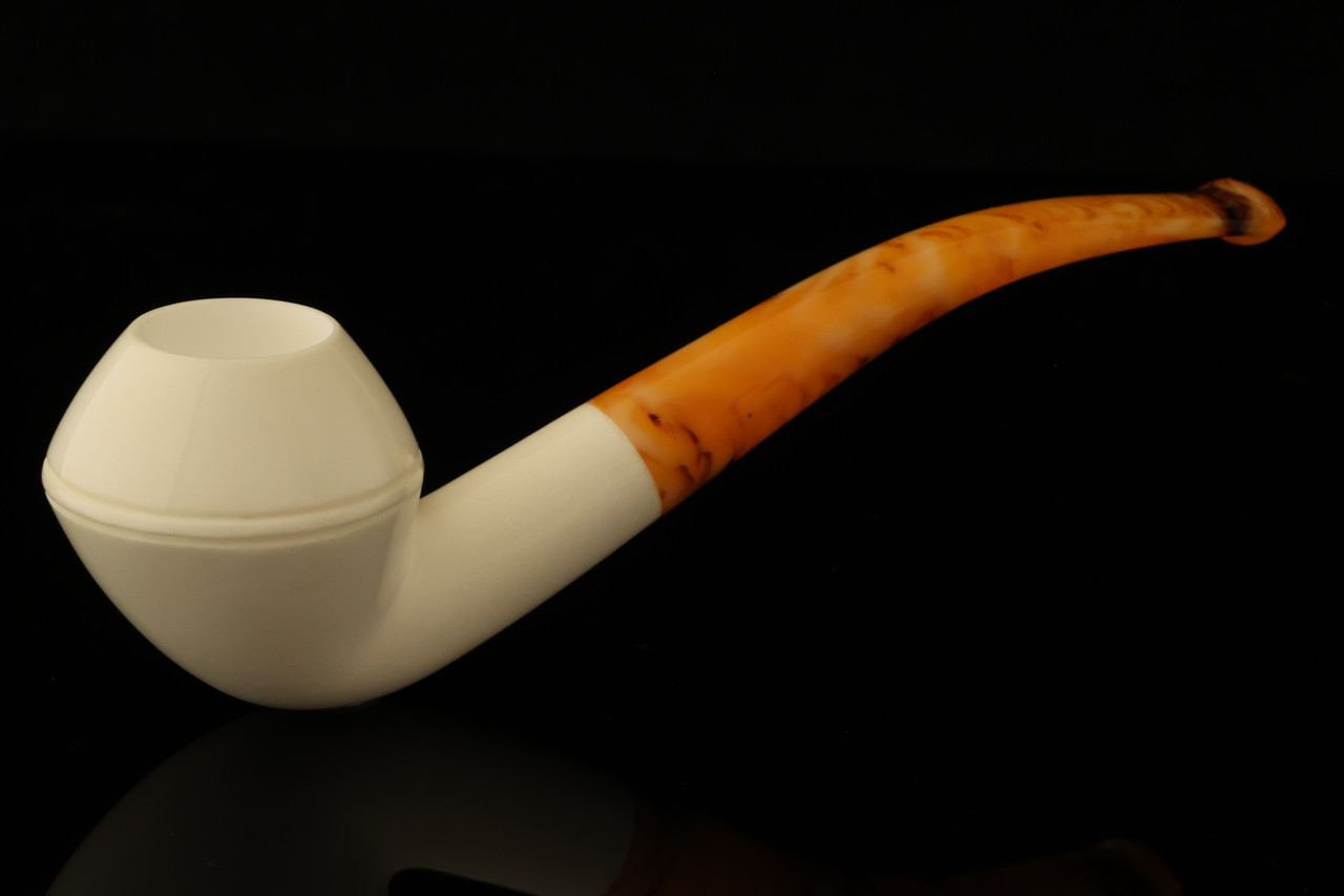 Rhodesian Hand Carved Block Meerschaum Pipe with fitted case