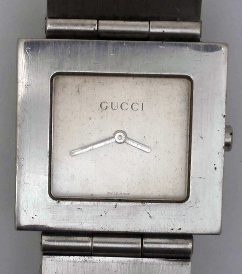 GUCCI Mid-Size Tank Steel Wristwatch. Ref: 2215. Cal: 032. For Service