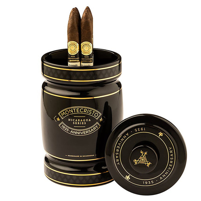 Montecristo 1935 Anniversary Ceramic Jar Open Montecristo 1935 Anniversary Ceramic Jar Open