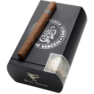 Tatuaje Black Petite Lancero