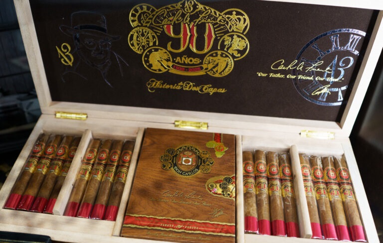 Arturo Fuente Don Carlos 90 Años