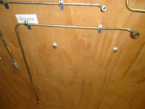 Hard line from steering machine to cylinder