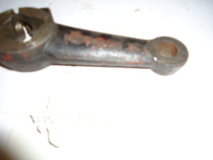 Right steering arm 2-wheel drive