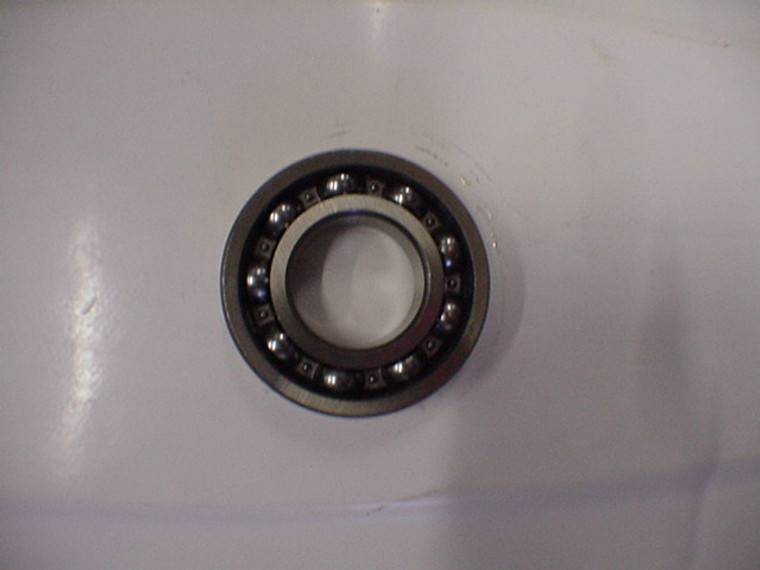 Rolling bearing 207