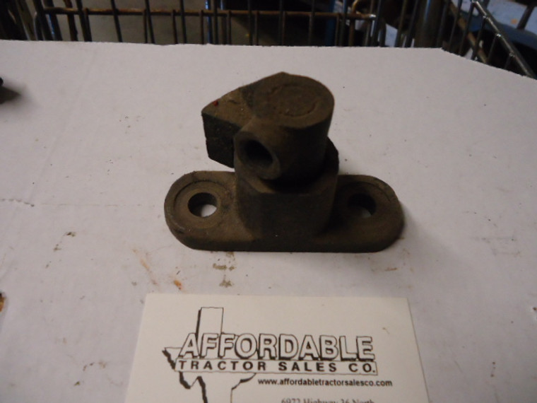 Differential lock seat(part that differential operation handle screws into