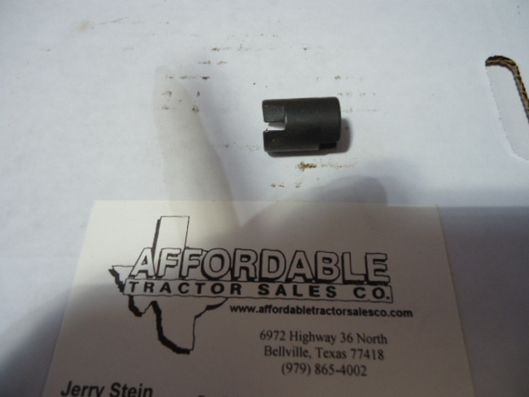 Cross connector piece for decompression rod