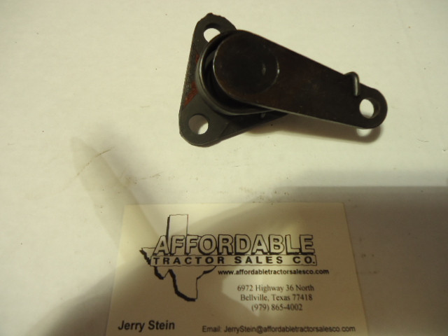 Decompression control assembly