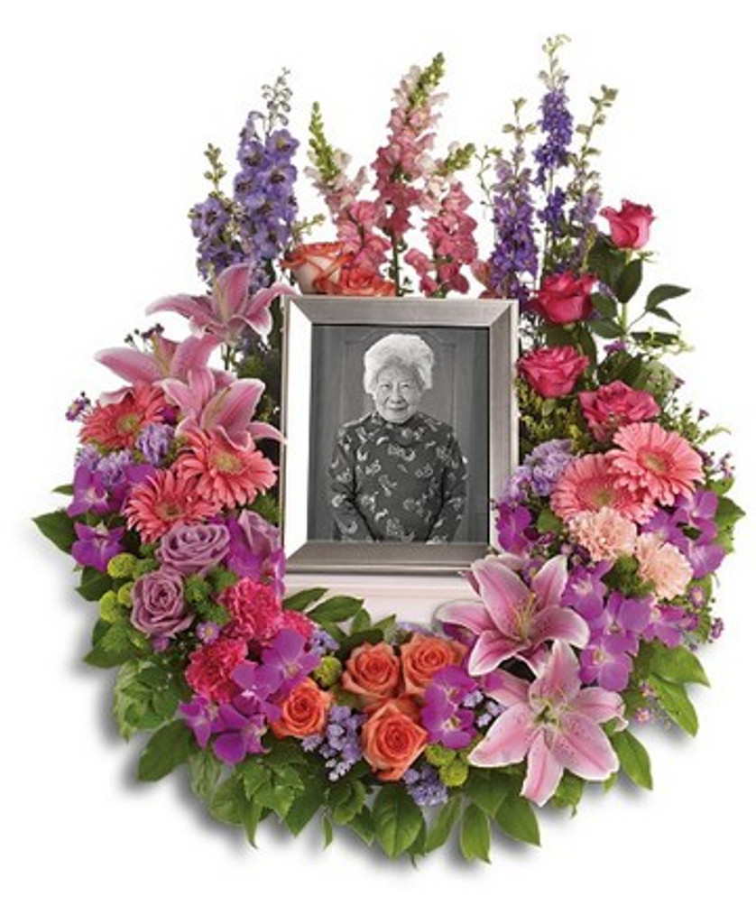 Memorial Urn & Wreath Displays Premium