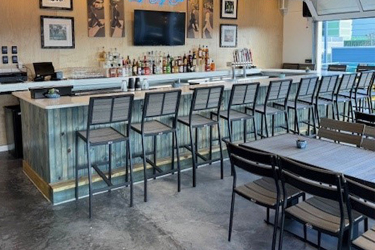 Lucy's Sky Bar at Abbey Road Pub & Restaurant 
