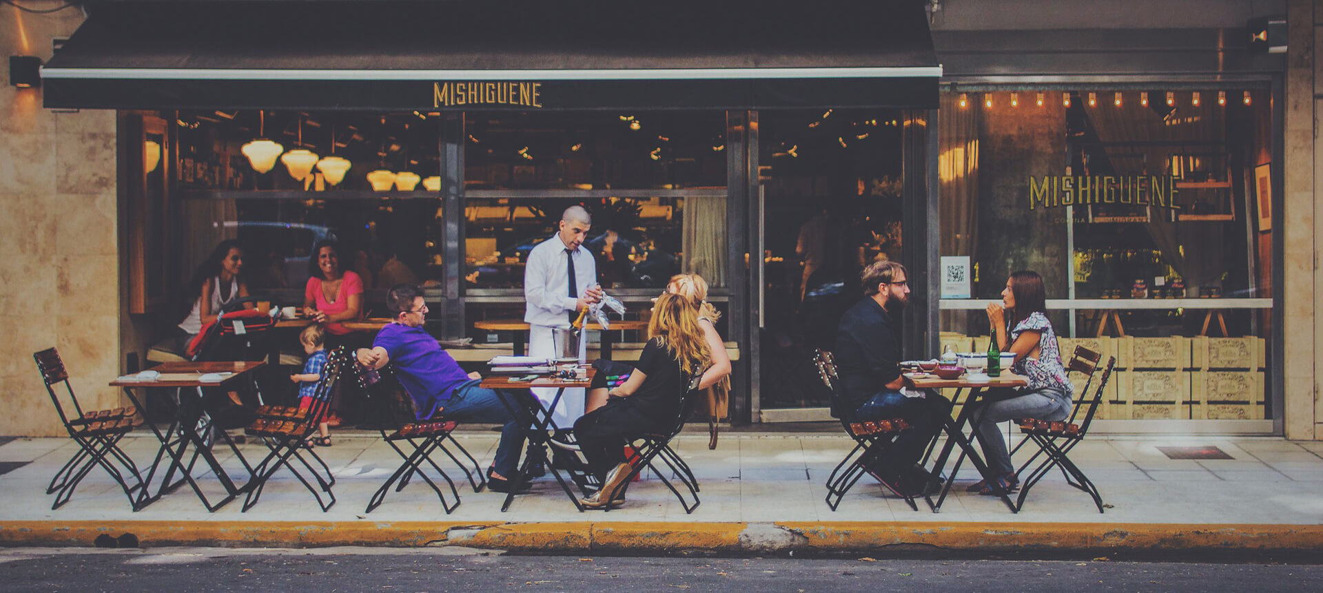 A Seasonal Hiring Guide for Restaurants