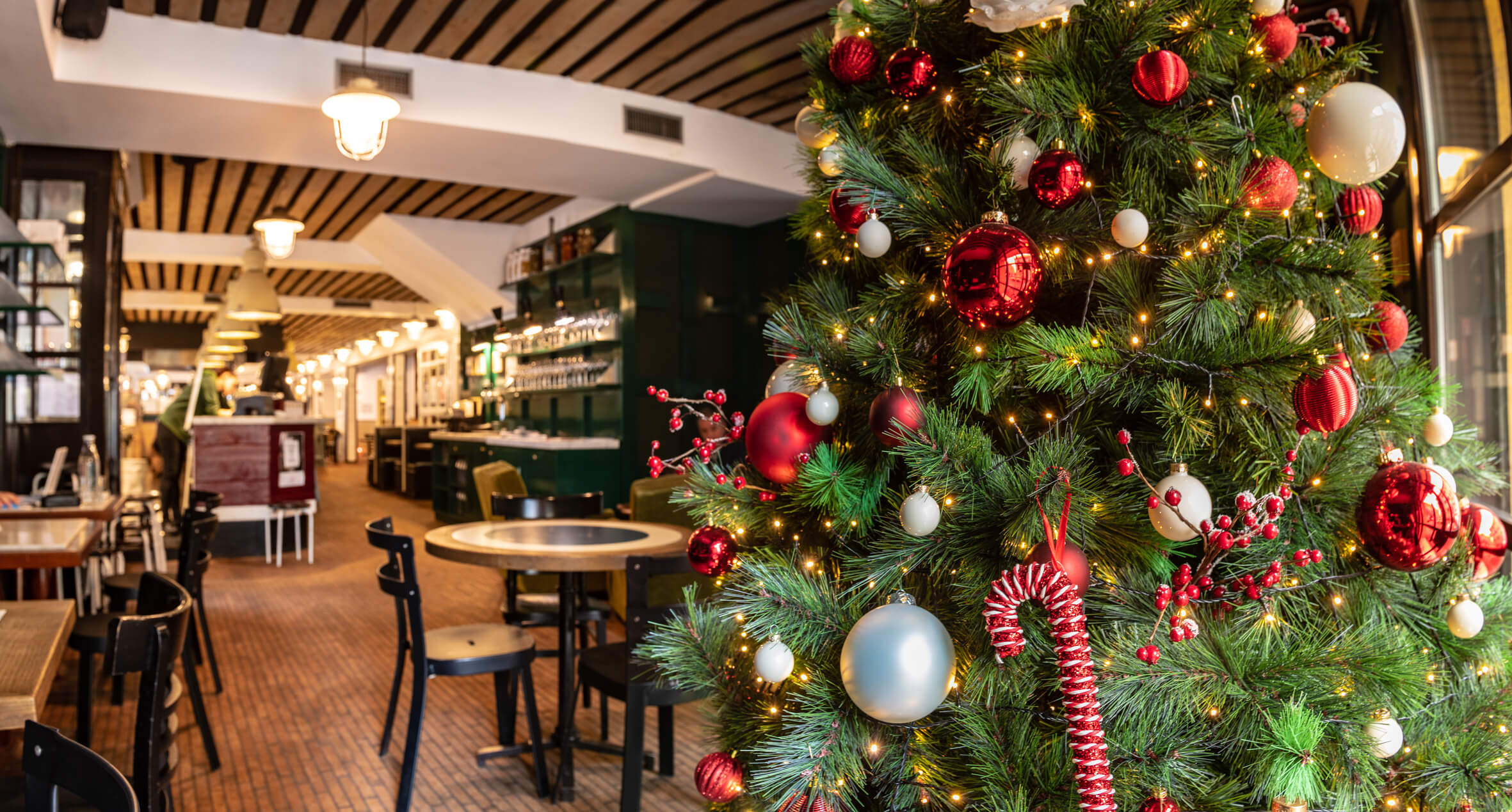 10 Ideas to Get Your Restaurant in the Holiday Spirit 10 Ideas to Get Your Restaurant in the Holiday Spirit
