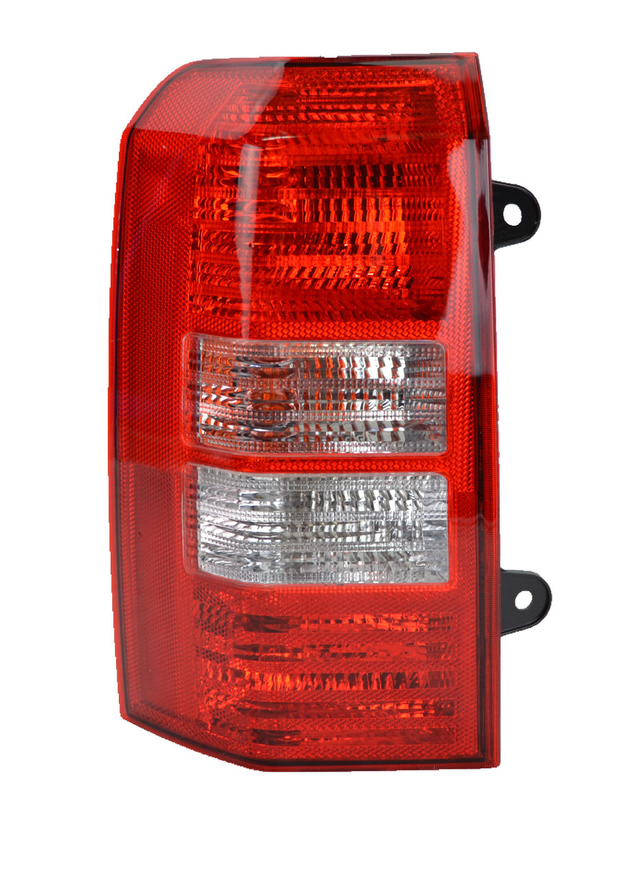 Jeep Patriot Led Tail Lights Pair Of Tail Lights For 2008-2017 Jeep Patriot – 2-Hole Version, Chrome Housing, Red Lens, Incandescent Bulbs Included Jeep Gladiator Tail Light Cover - Foto 4