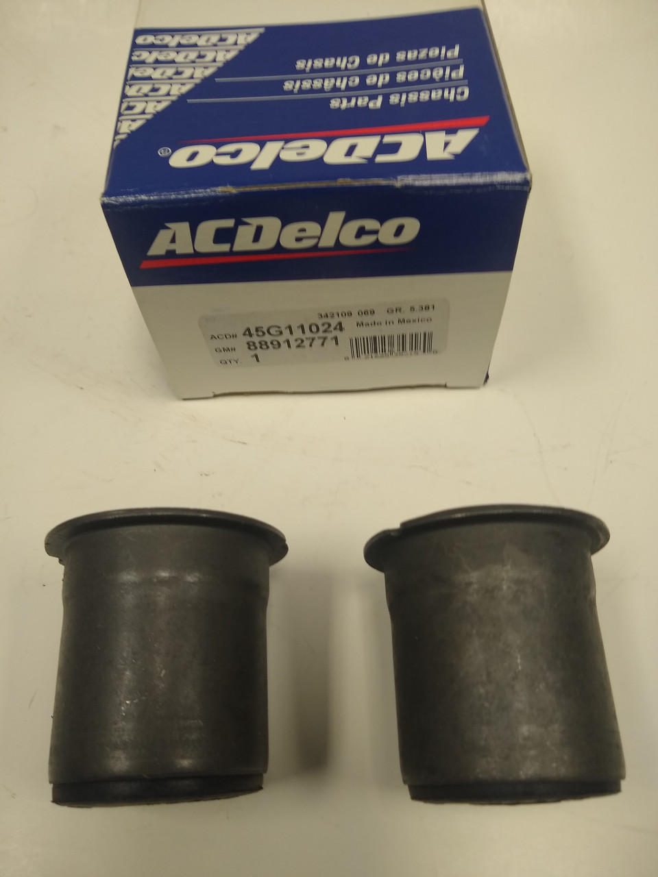  Pair of Rear Control Arm Upper and Lower - ACDelco Professional (45G11024) 