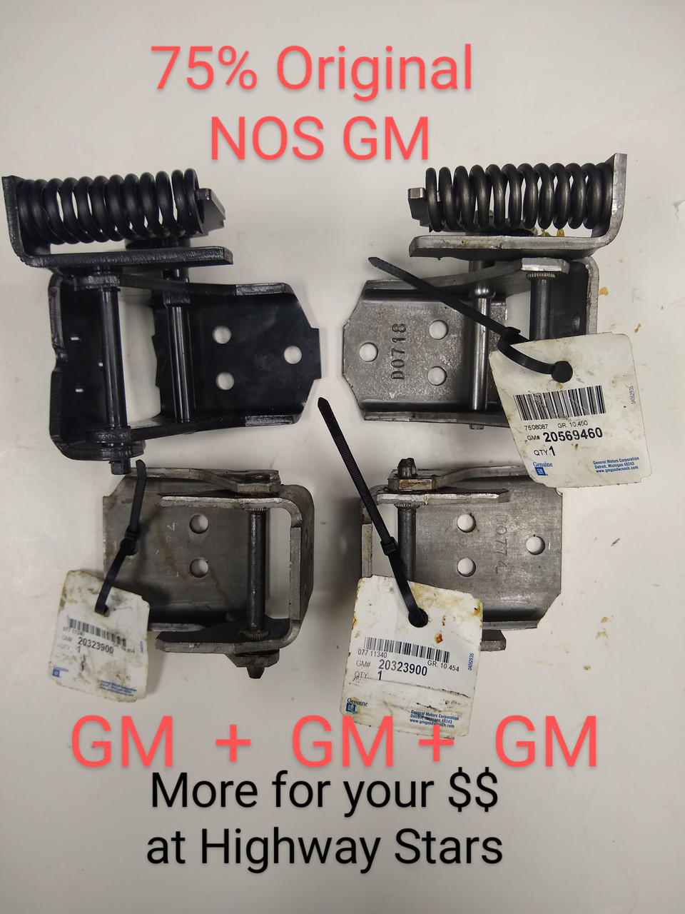 3 original GM door hinges 
Plus 1 Highway Stars door hinge for a set of 4 NOS GM #20323900, + NOS GM #20569460 Plus replacement for GM#20569461