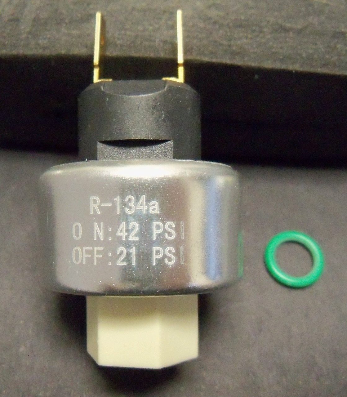 AC Pressure Cycling switch for R134a used on the Buick Grand Nationals
