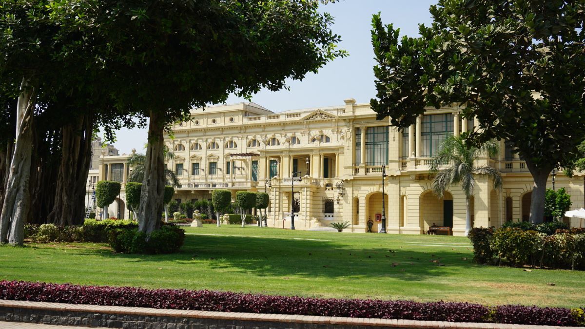 Tour to Abdeen Palace
