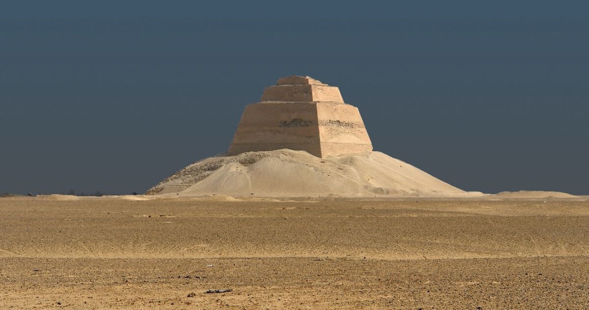 Tour to Meidum Pyramid